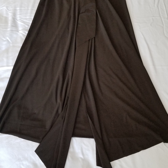 Semi-formal asymmetrical black dress - Picture 5 of 5